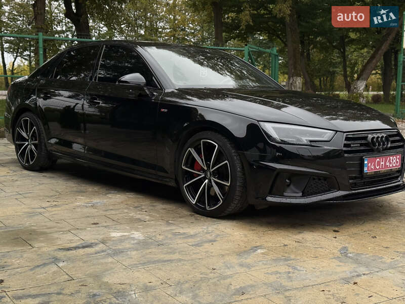Седан Audi A4 2017 в Ивано-Франковске