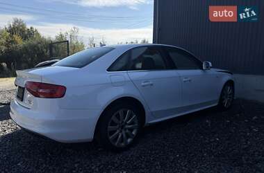 Седан Audi A4 2015 в 