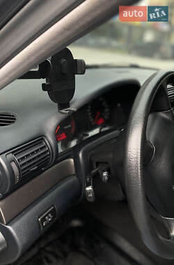 Седан Audi A4 1999 в 