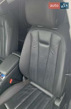Седан Audi A4 2016 в 
