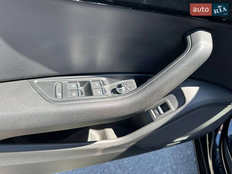 Седан Audi A4 2018 в Харькове