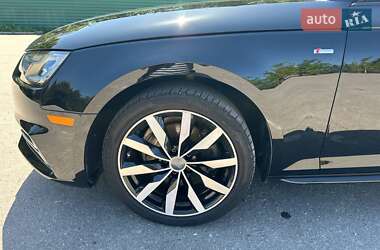 Седан Audi A4 2018 в 