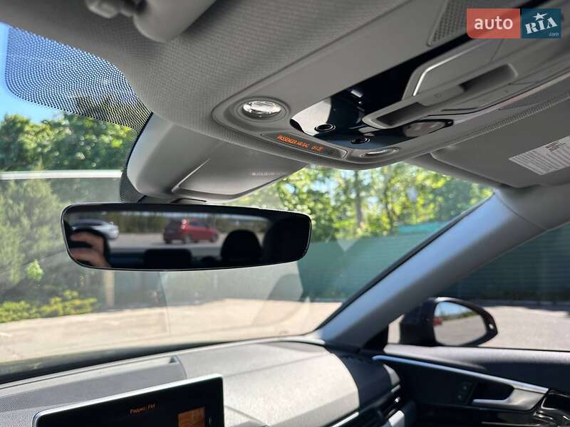 Седан Audi A4 2018 в Харькове