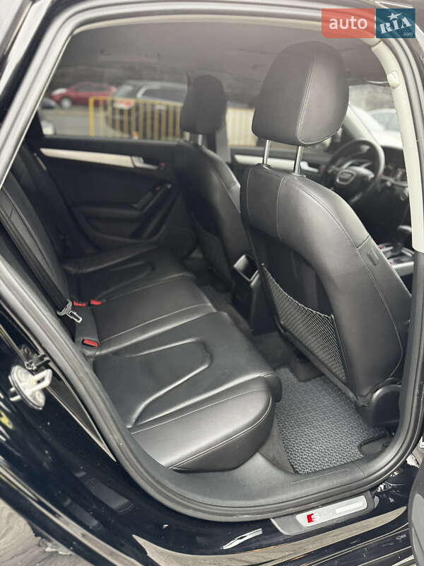 Седан Audi A4 2014 в Днепре