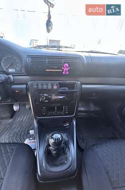 Седан Audi A4 1998 в Бабинцам