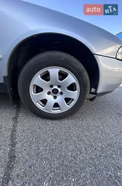 Седан Audi A4 1998 в 