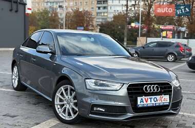 Седан Audi A4 2014 в 