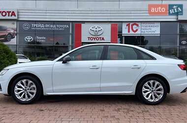 Седан Audi A4 2021 в 
