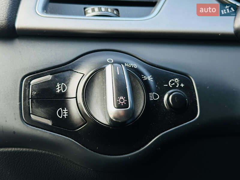 Седан Audi A4 2013 в Харькове