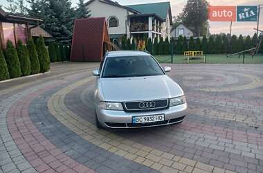 Универсал Audi A4 1998 в 