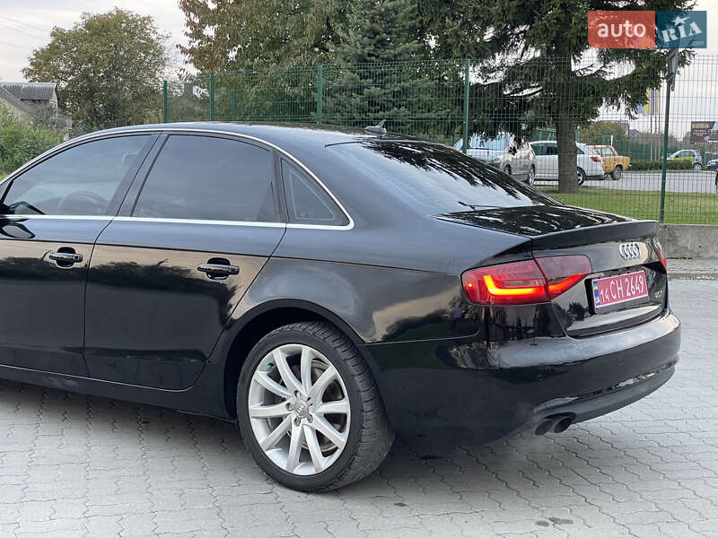 Седан Audi A4 2013 в Яворове