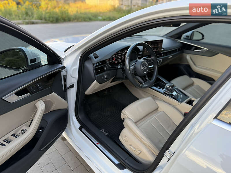 Седан Audi A4 2020 в Луцьку