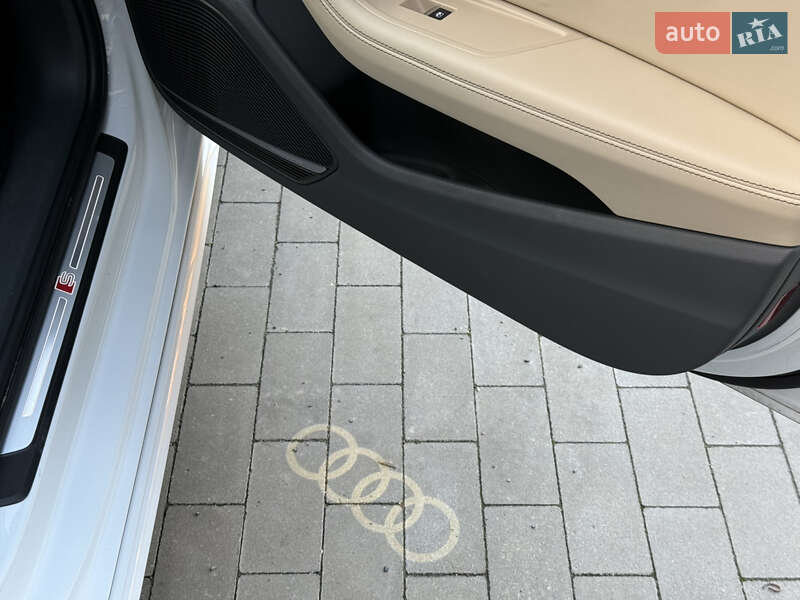Седан Audi A4 2020 в Луцьку