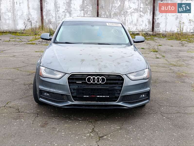 Седан Audi A4 2015 в Луцке
