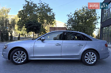 Седан Audi A4 2014 в 