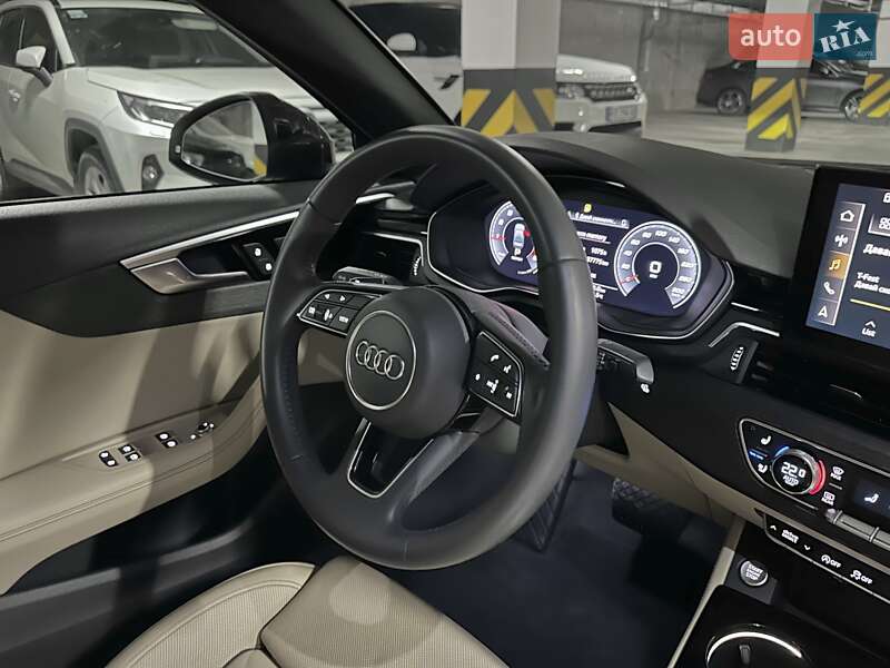 Седан Audi A4 2020 в Дніпрі
