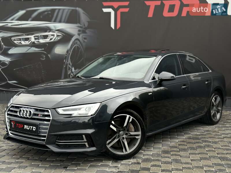 Седан Audi A4 2017 в Львові