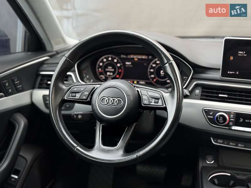 Седан Audi A4 2017 в Львові