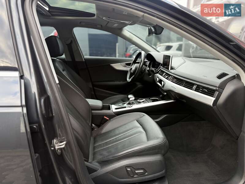 Седан Audi A4 2017 в Львові