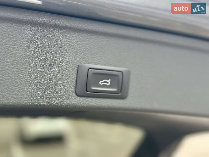 Универсал Audi A4 2017 в Одессе