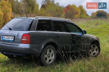 Универсал Audi A4 2000 в 