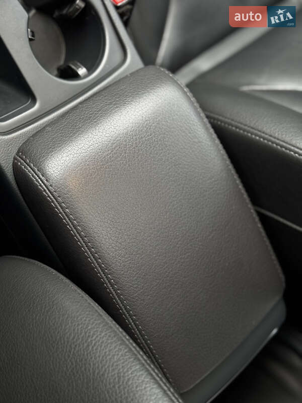 Седан Audi A4 2014 в Житомирі
