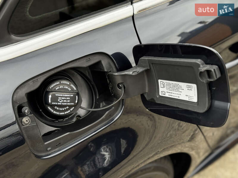 Седан Audi A4 2014 в Житомирі