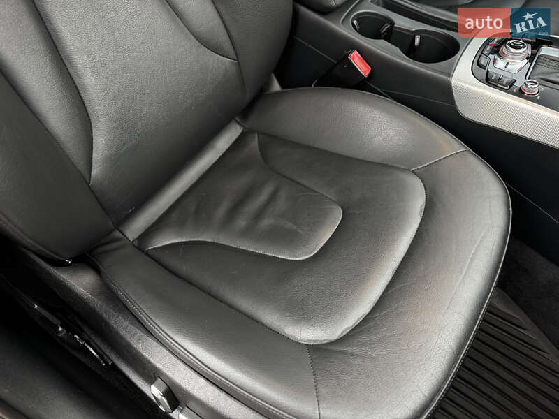 Седан Audi A4 2014 в Житомирі