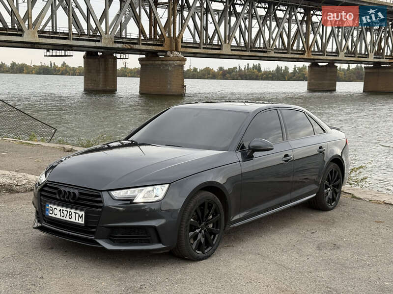 Седан Audi A4 2017 в Днепре