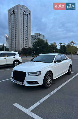 Седан Audi A4 2012 в 