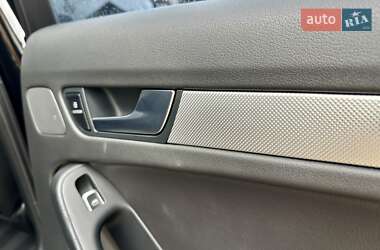 Седан Audi A4 2016 в 