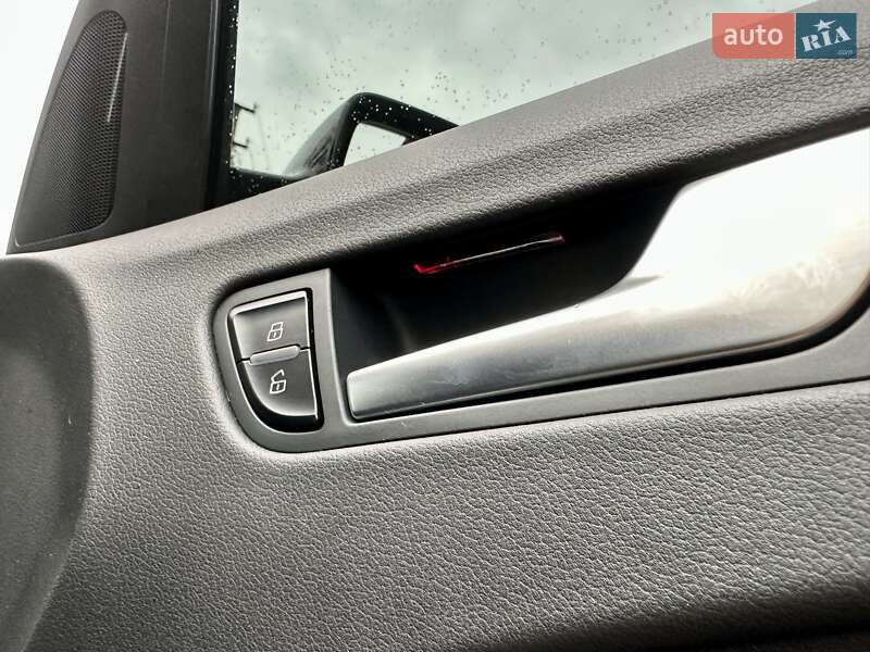 Седан Audi A4 2016 в Вінниці