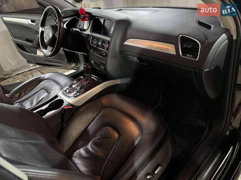 Седан Audi A4 2014 в Києві