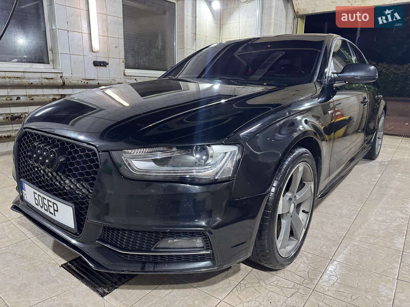 Седан Audi A4 2014 в Києві