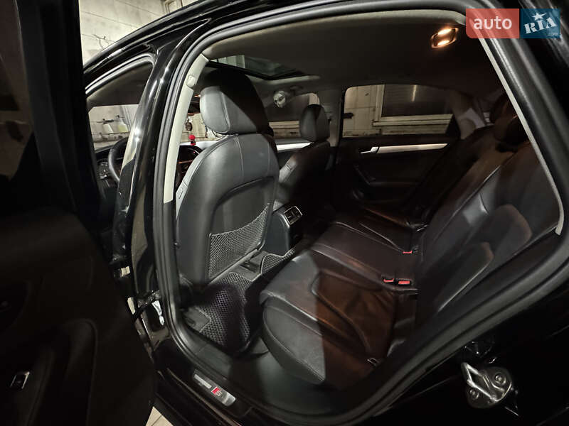 Седан Audi A4 2014 в Києві