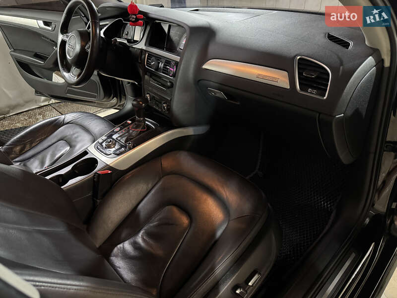 Седан Audi A4 2014 в Києві