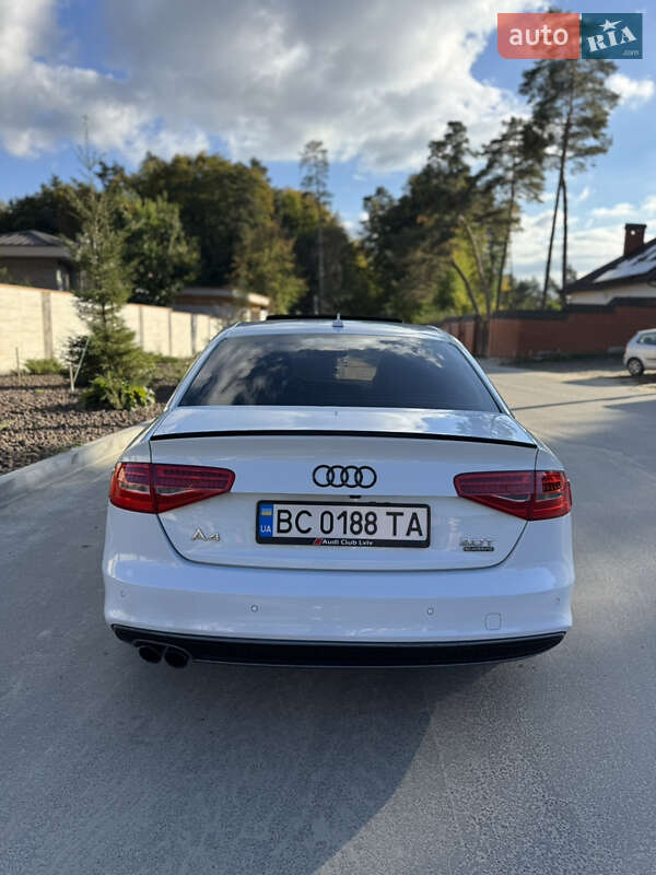 Седан Audi A4 2014 в Львове