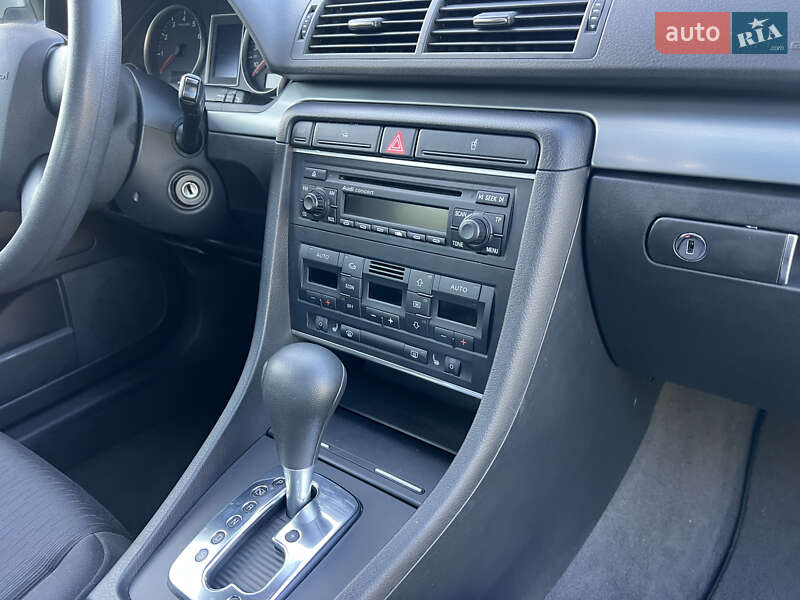Седан Audi A4 2005 в Дунаевцах