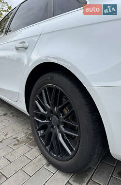 Седан Audi A4 2014 в 