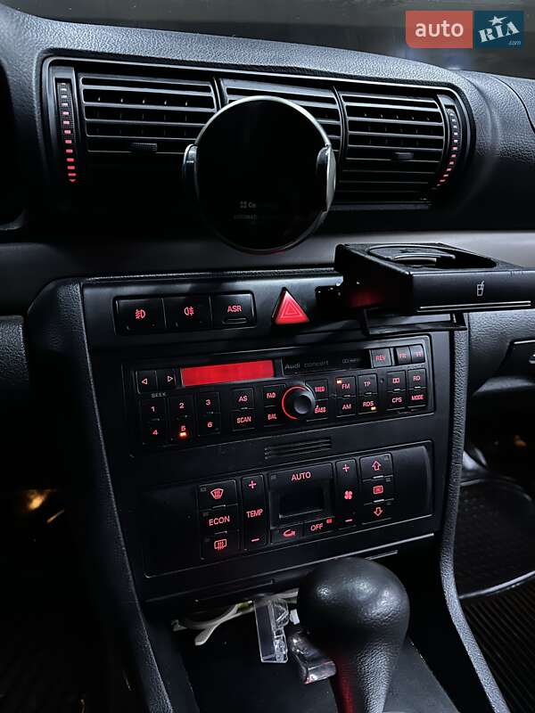 Универсал Audi A4 2000 в Черкассах