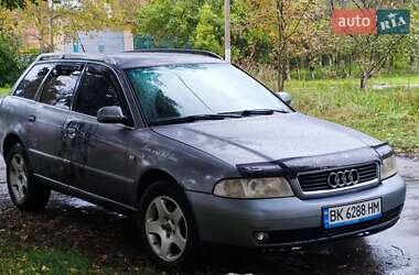 Универсал Audi A4 2000 в 