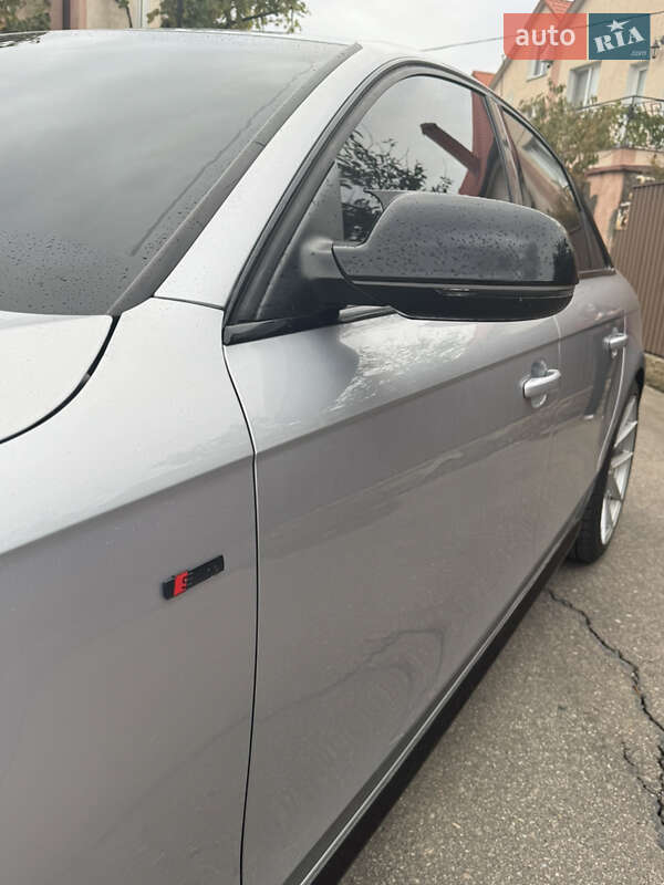 Седан Audi A4 2015 в Одессе