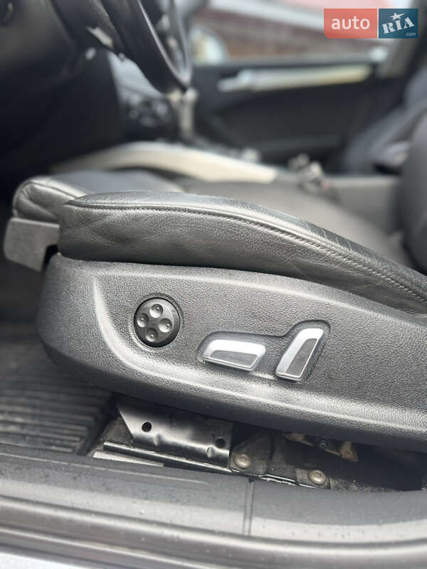 Седан Audi A4 2015 в Одессе