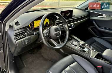 Седан Audi A4 2019 в 