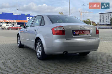 Седан Audi A4 2004 в 