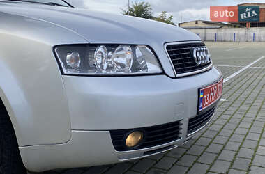 Седан Audi A4 2004 в 