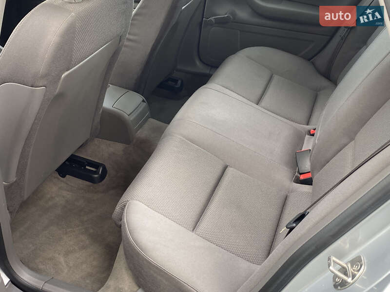 Седан Audi A4 2004 в Тернополі