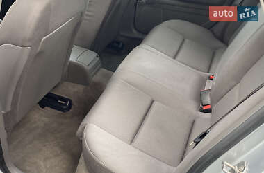 Седан Audi A4 2004 в 