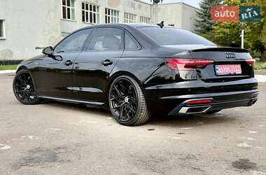 Седан Audi A4 2020 в 