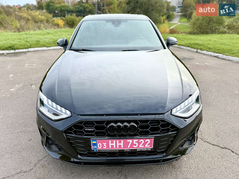 Седан Audi A4 2020 в Ровно